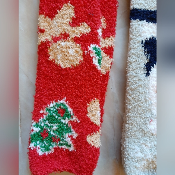 🆕️  Set Of 4 Christmas Socks - Picture 4 of 5
